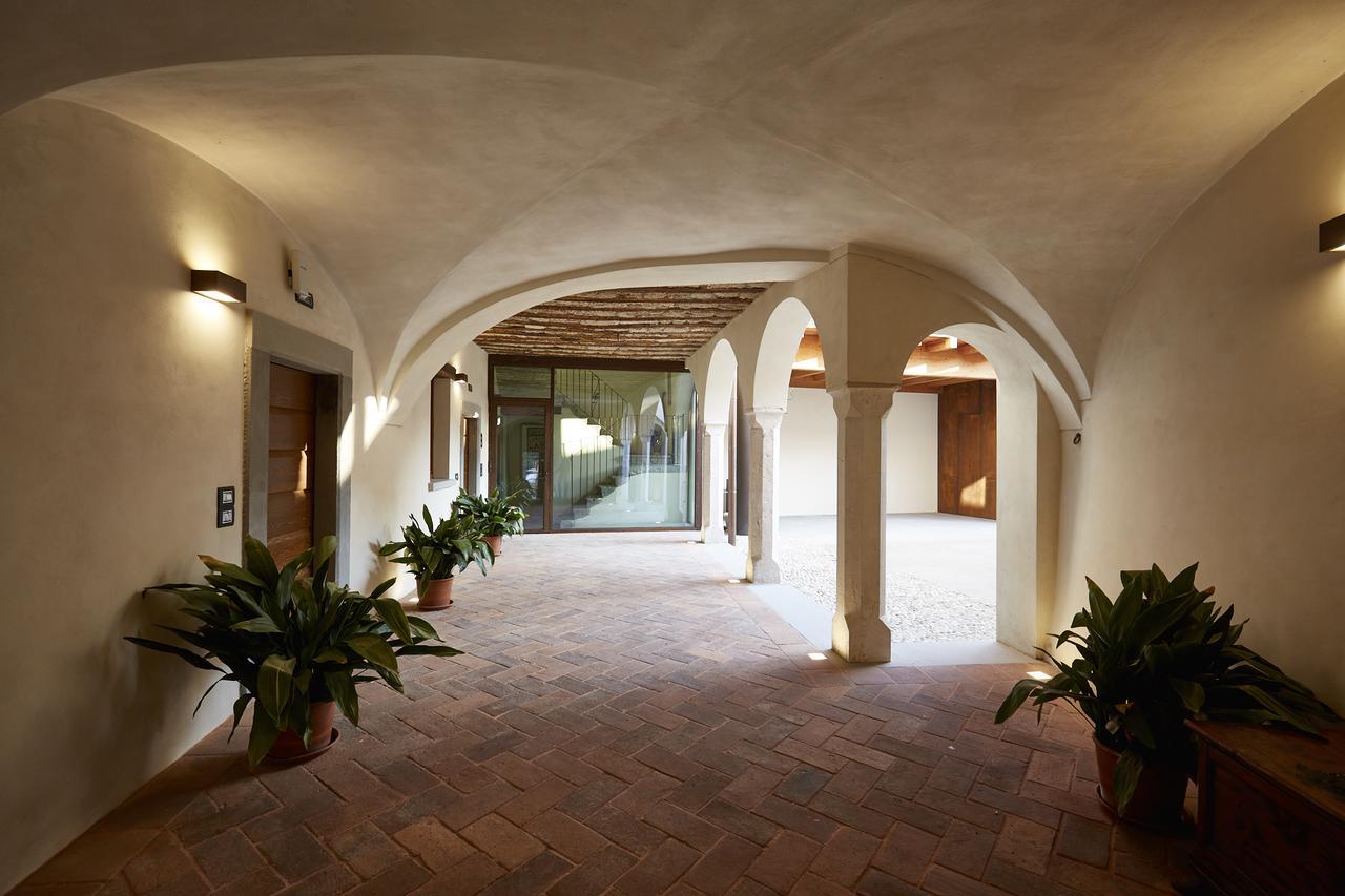 לינה וארוחת בוקר Monasterolo del Castello Palazzo Eleonora מראה חיצוני תמונה